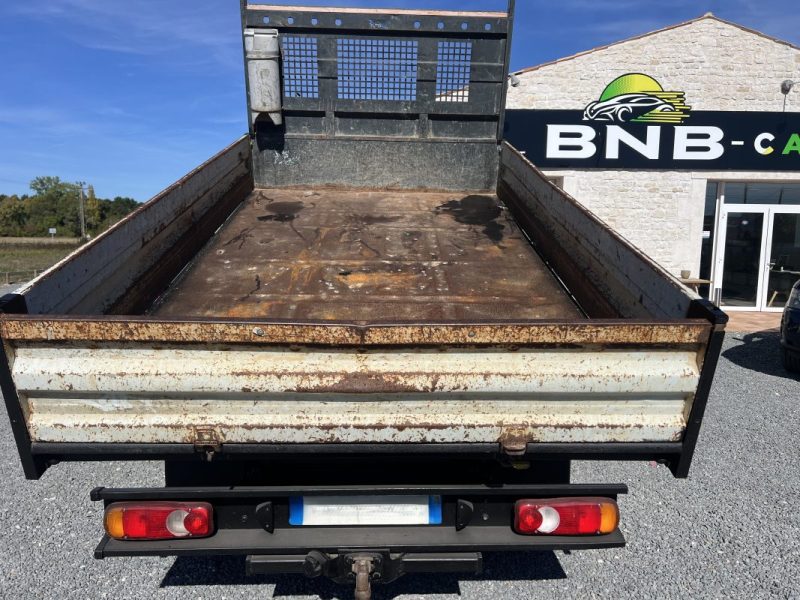 NISSAN CABSTAR 35.13 DCI 2010