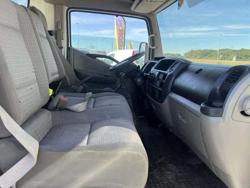 NISSAN CABSTAR 35.13 DCI 2010