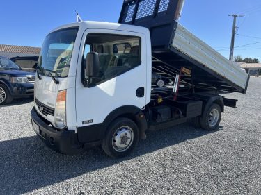 NISSAN CABSTAR 35.13 DCI 2010