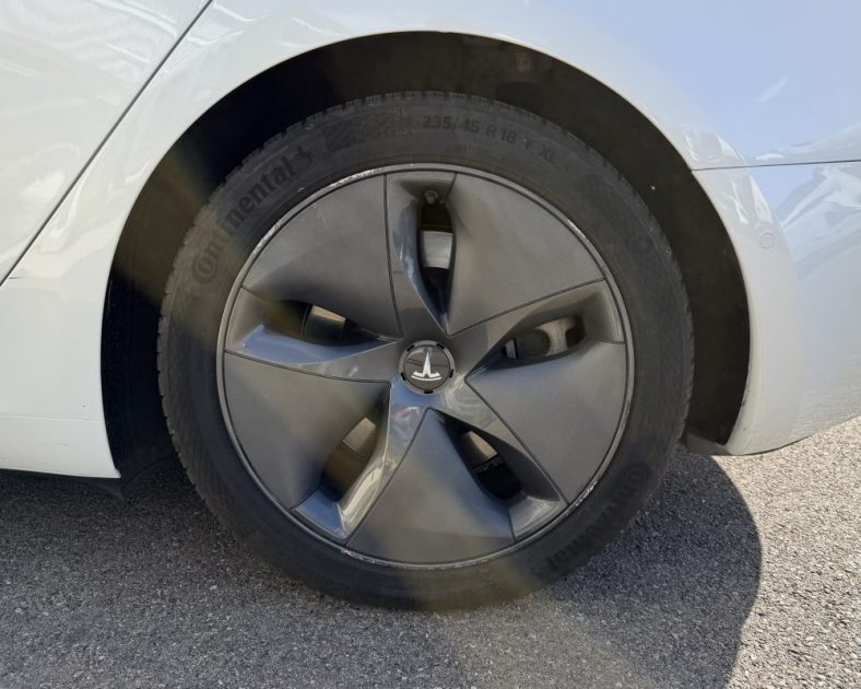 TESLA MODEL 3 - 2emes Mains - SoH 83% - Blanche / Noir