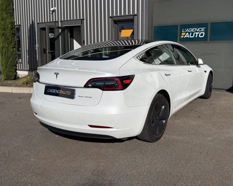 TESLA MODEL 3 - 2emes Mains - SoH 83% - Blanche / Noir