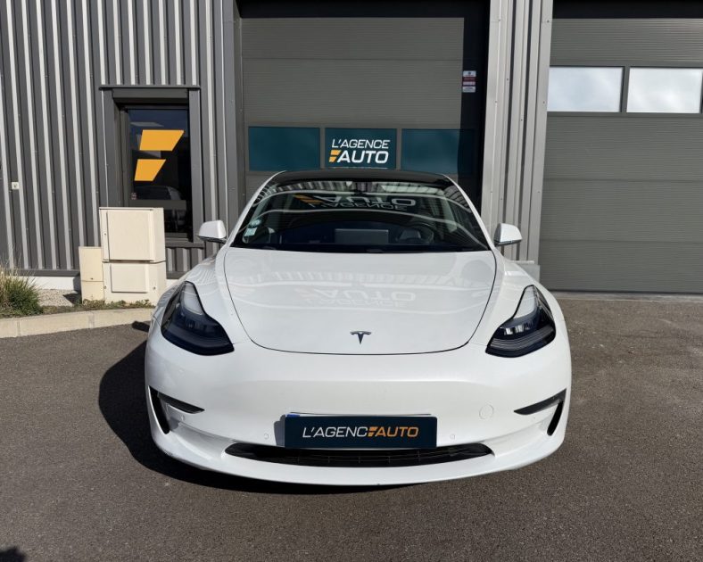 TESLA MODEL 3 - 2emes Mains - SoH 83% - Blanche / Noir