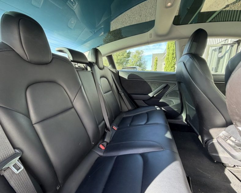 TESLA MODEL 3 - 2emes Mains - SoH 83% - Blanche / Noir