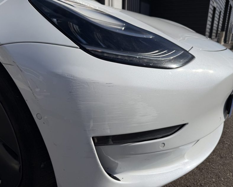 TESLA MODEL 3 - 2emes Mains - SoH 83% - Blanche / Noir