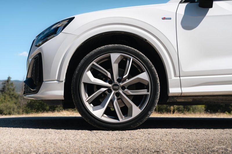 AUDI Q2 S-LINE 2.0 TDI 150ch / Toit Ouvrant / CarPlay / Suvi Audi