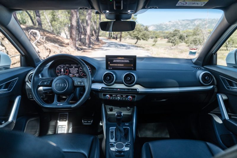 AUDI Q2 S-LINE 2.0 TDI 150ch / Toit Ouvrant / CarPlay / Suvi Audi