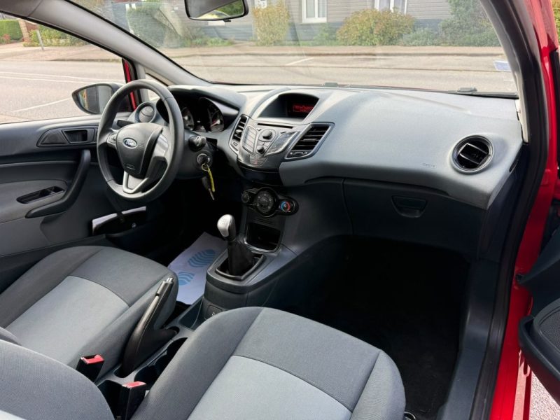 Ford Fiesta 1.4 TDCi 68Ch Ambiente