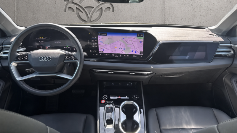 AUDI  A6 AVANT 204 CH TECH+ 2025