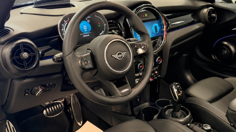 MINI COOPER JOHN COOPER WORKS  2023 JCW
