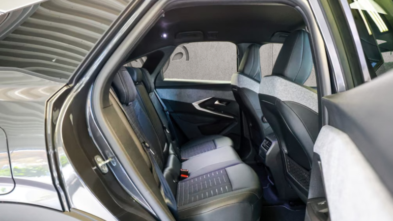 PEUGEOT 3008  GT PLUG-IN HYBRID 195 E-DSC7 2026