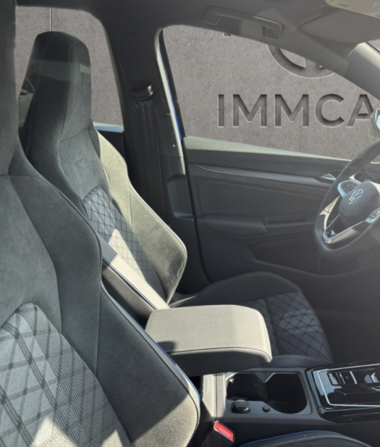 VOLKSWAGEN GOLF  VIII R-LINE 2.0 TDI DSG  (150 CH) 2025