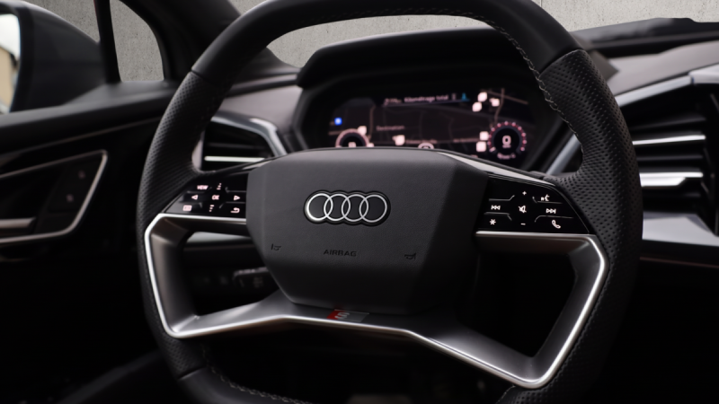 AUDI Q4  SPORTBACK  e-TRON 45 S-LINE 2024
