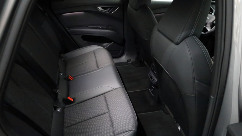 AUDI Q4  SPORTBACK  e-TRON 45 S-LINE 2024