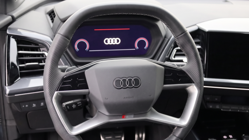AUDI Q4  SPORTBACK  e-TRON 45 S-LINE 2024