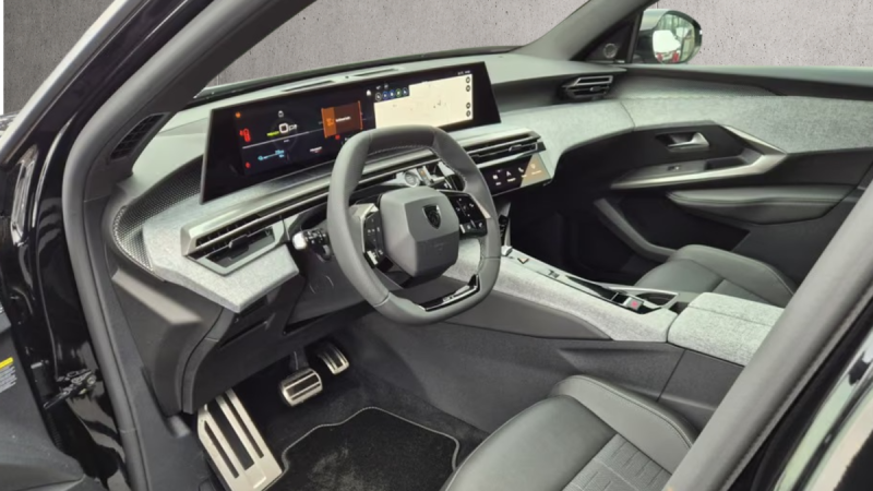 PEUGEOT  E-3008 GT 210 2024 BVA Electrique