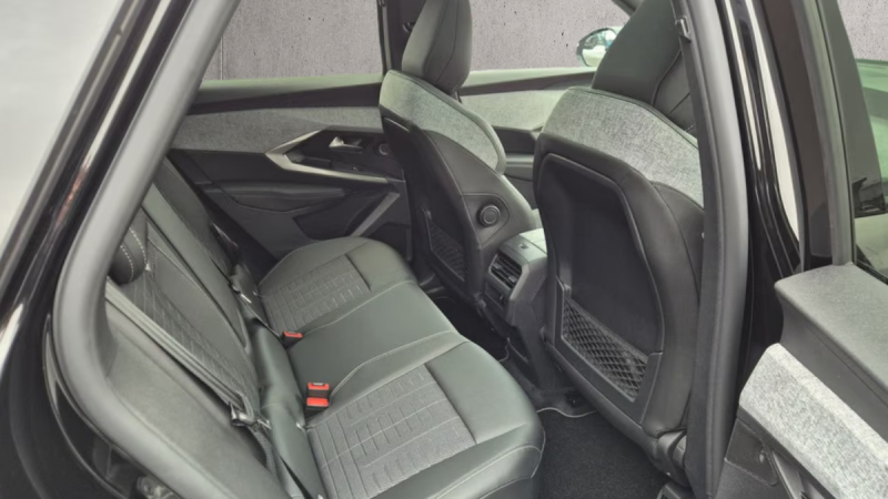 PEUGEOT  E-3008 GT 210 2024 BVA Electrique