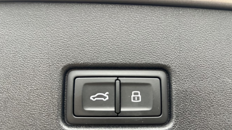 AUDI Q4 E-TRON ADVANCED 2024