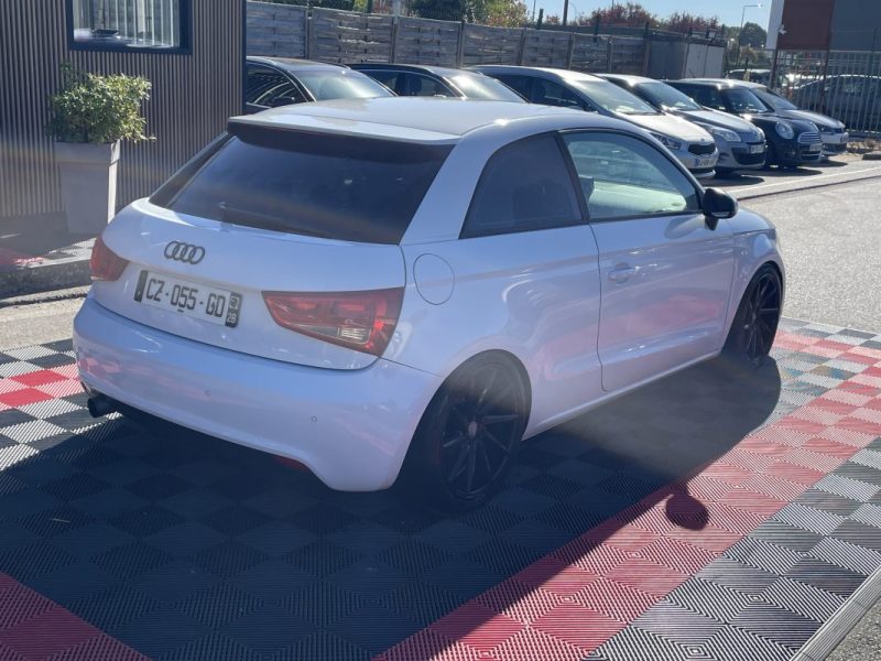 AUDI A1 1.6 TDI  105CV  GARANTIE 3/12 MOIS 2013