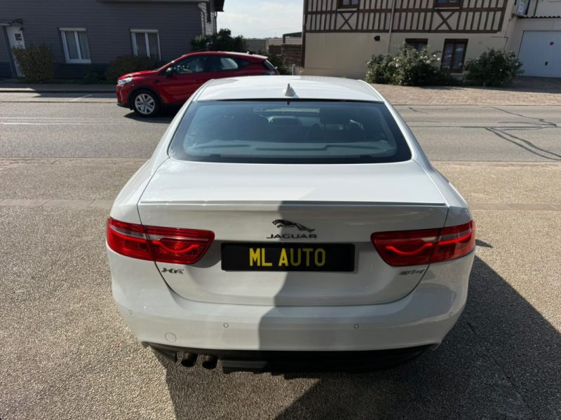 Jaguar XE 2.0 D 180Ch BVA R-Sport