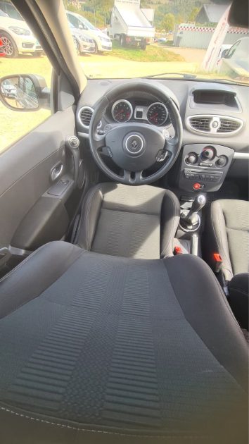 RENAULT Clio 3 Break - 100ch essence