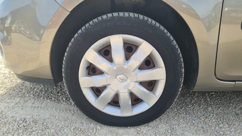 RENAULT Clio 3 Break - 100ch essence