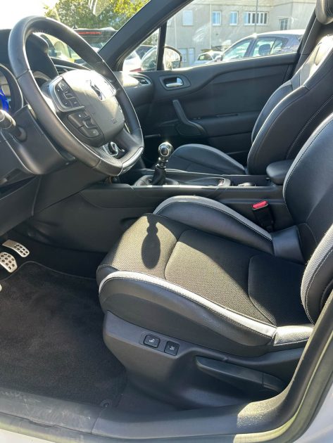 CITROEN DS4 2.0HDI 136CV SO CHIC ÉLECTRONIQUE CHOC 1ERE MAIN