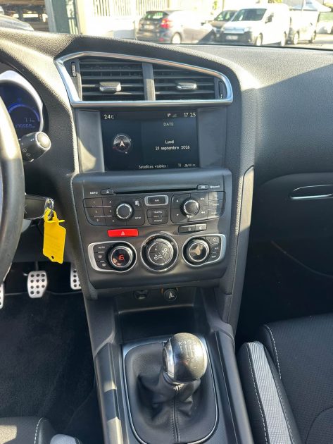 CITROEN DS4 2.0HDI 136CV SO CHIC ÉLECTRONIQUE CHOC 1ERE MAIN
