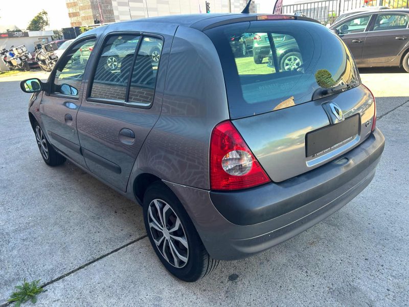RENAULT CLIO II 1.5 DCI 65 AUTHENTIQUE 2002