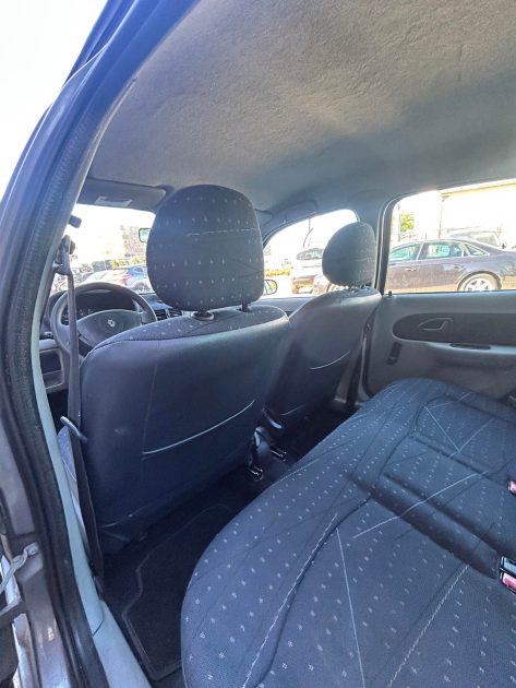 RENAULT CLIO II 1.5 DCI 65 AUTHENTIQUE 2002