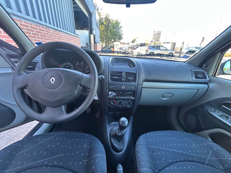 RENAULT CLIO II 1.5 DCI 65 AUTHENTIQUE 2002