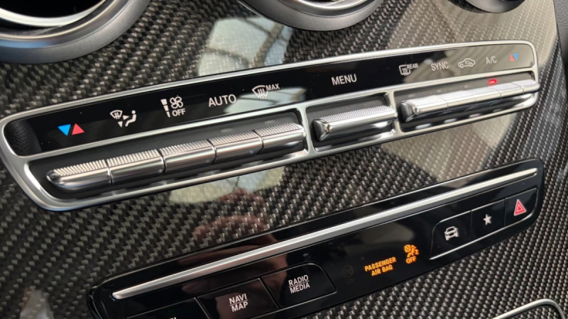 MERCEDES-BENZ GLC 300 D 4MATIC AMG LINE 2021