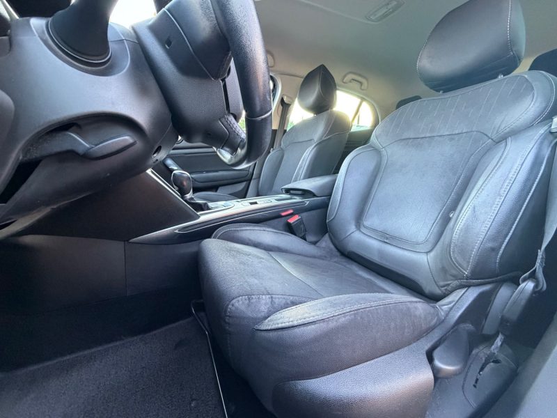 RENAULT MEGANE 1.3 TCE 140ch LIMITED / Boîte Auto / Suivi complet