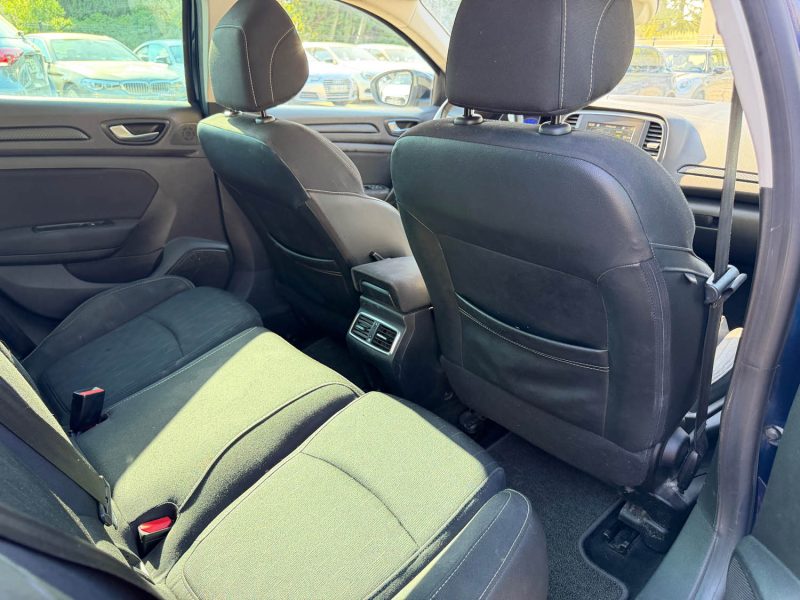 RENAULT MEGANE 1.3 TCE 140ch LIMITED / Boîte Auto / Suivi complet