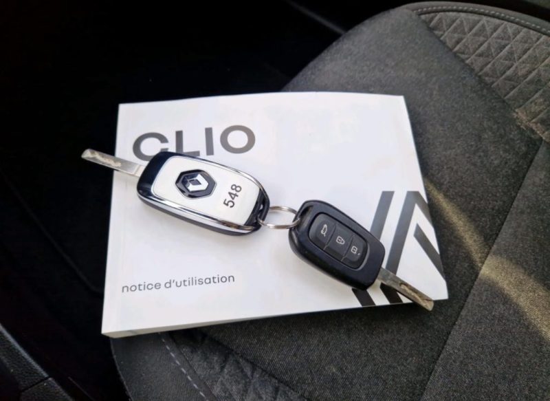 RENAULT CLIO V 1.0 SCE 65 2022