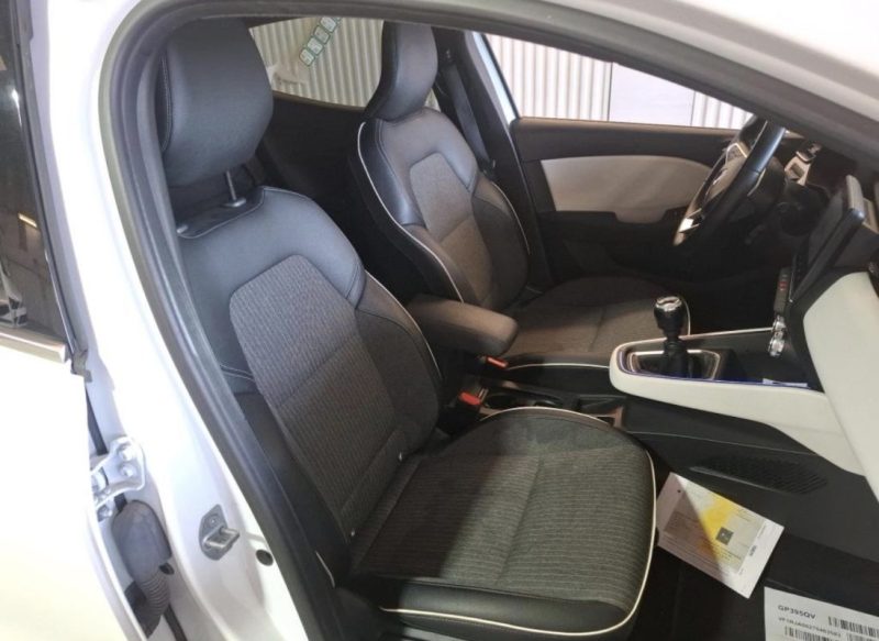 RENAULT CLIO V TCE 90 TECHNO 2023