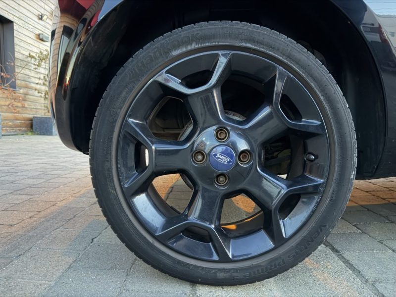FORD KA 1.2 69ch Titanium