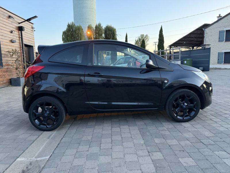 FORD KA 1.2 69ch Titanium