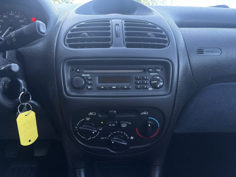 PEUGEOT 206 1.4i 75 CV 5 portes
