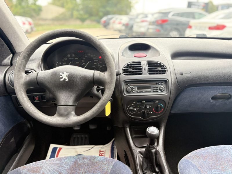 PEUGEOT 206 1.4i 75 CV 5 portes