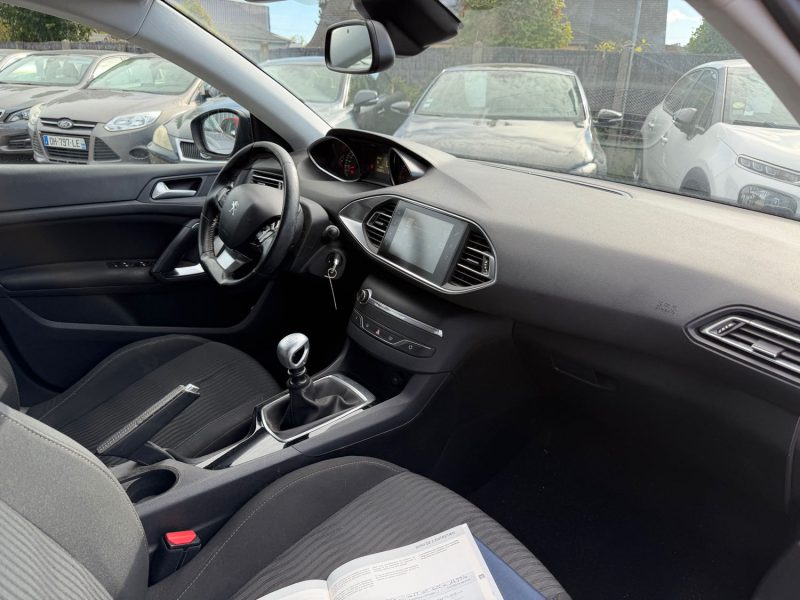 PEUGEOT 308 II 1.6 HDI 120ch Active Business