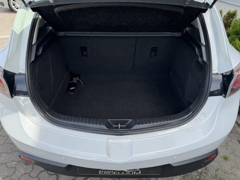 MAZDA 3 CONFORT 2010