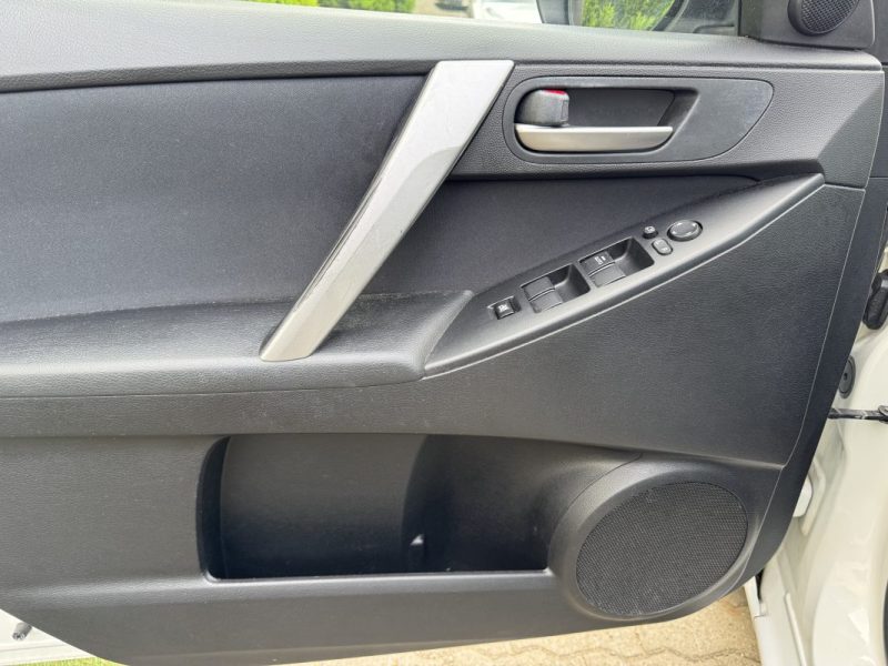 MAZDA 3 CONFORT 2010