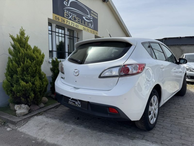 MAZDA 3 CONFORT 2010