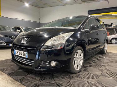 PEUGEOT 5008 2.0 HDI 150CH 