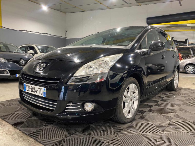 PEUGEOT 5008 2.0 HDI 150CH 