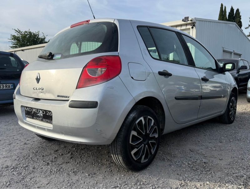 Renault Clio 3 1.2i 75 Ch Garantie