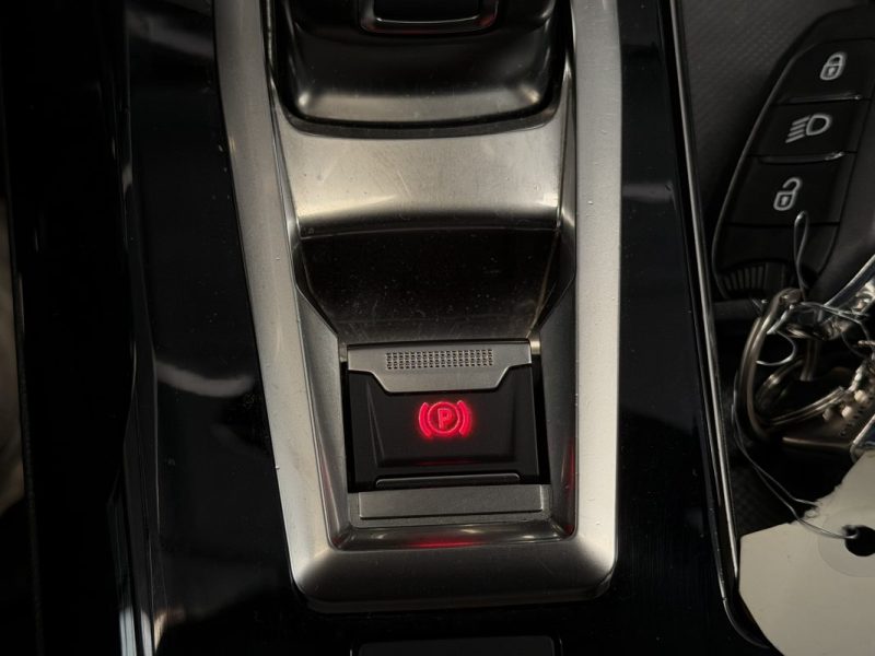 PEUGEOT 5008 II 1.5 BLUEHDI 130 S&S ALLURE EAT8