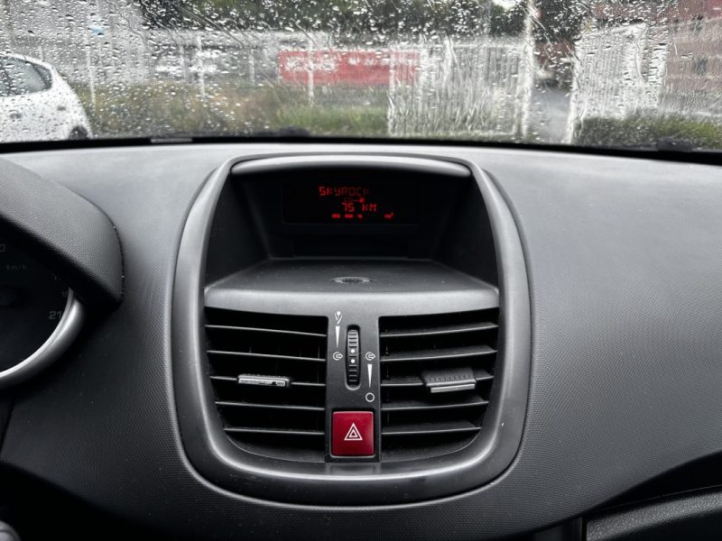PEUGEOT 207 1.4E 16V 2006