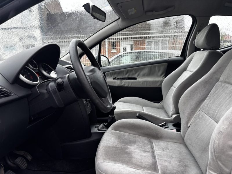 PEUGEOT 207 1.4E 16V 2006