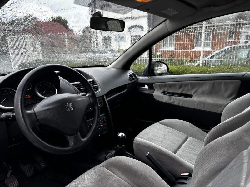 PEUGEOT 207 1.4E 16V 2006